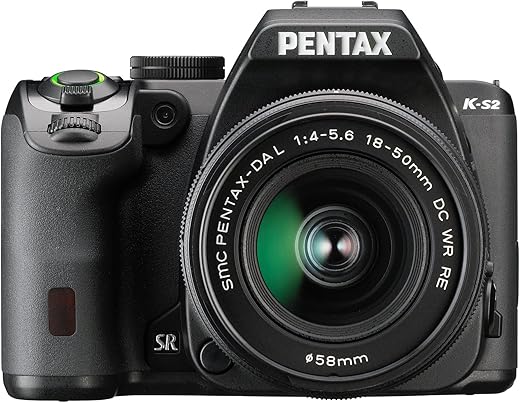 Pentax K-S2 Kit 18-50mm Nero: Fotocamera Compatta per Immagini Straordinarie